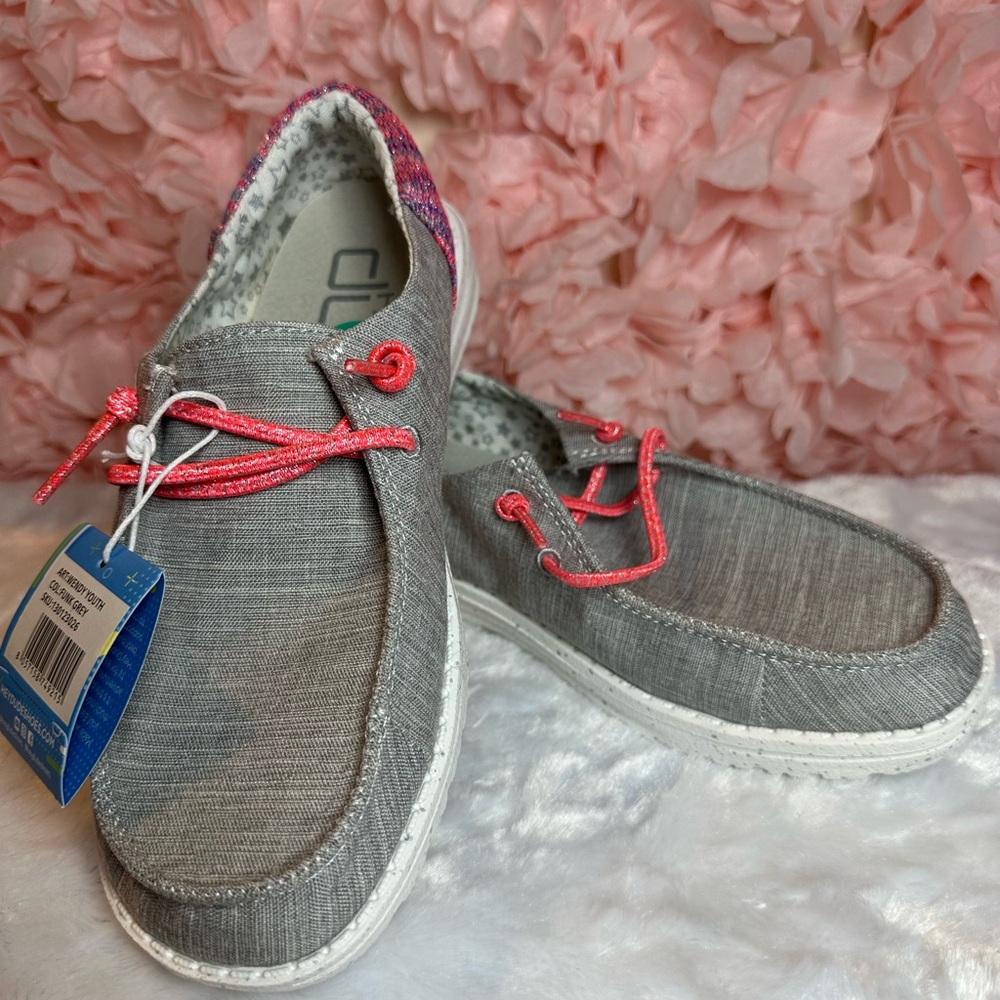 NEW Hey Dude Wendy Funk Gray Slip On Mocs / Sneakers - Youth 4